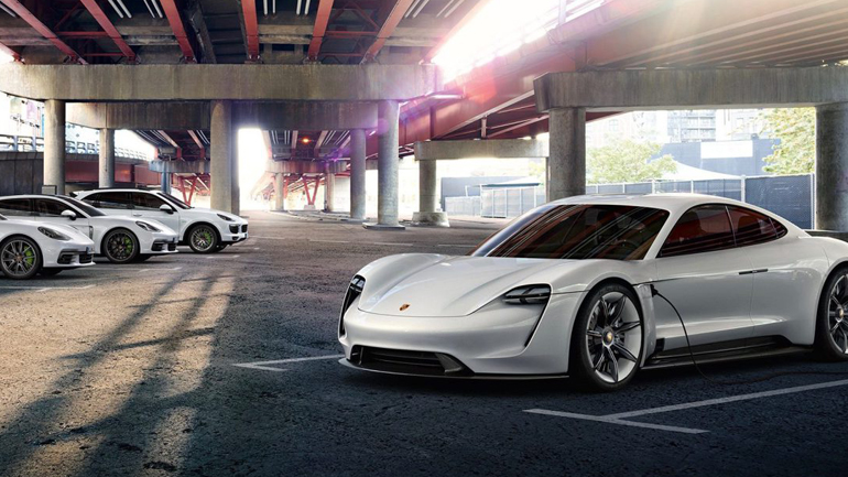 Η Porsche επενδύει 6 δις ευρώ για την ηλεκτροκίνηση